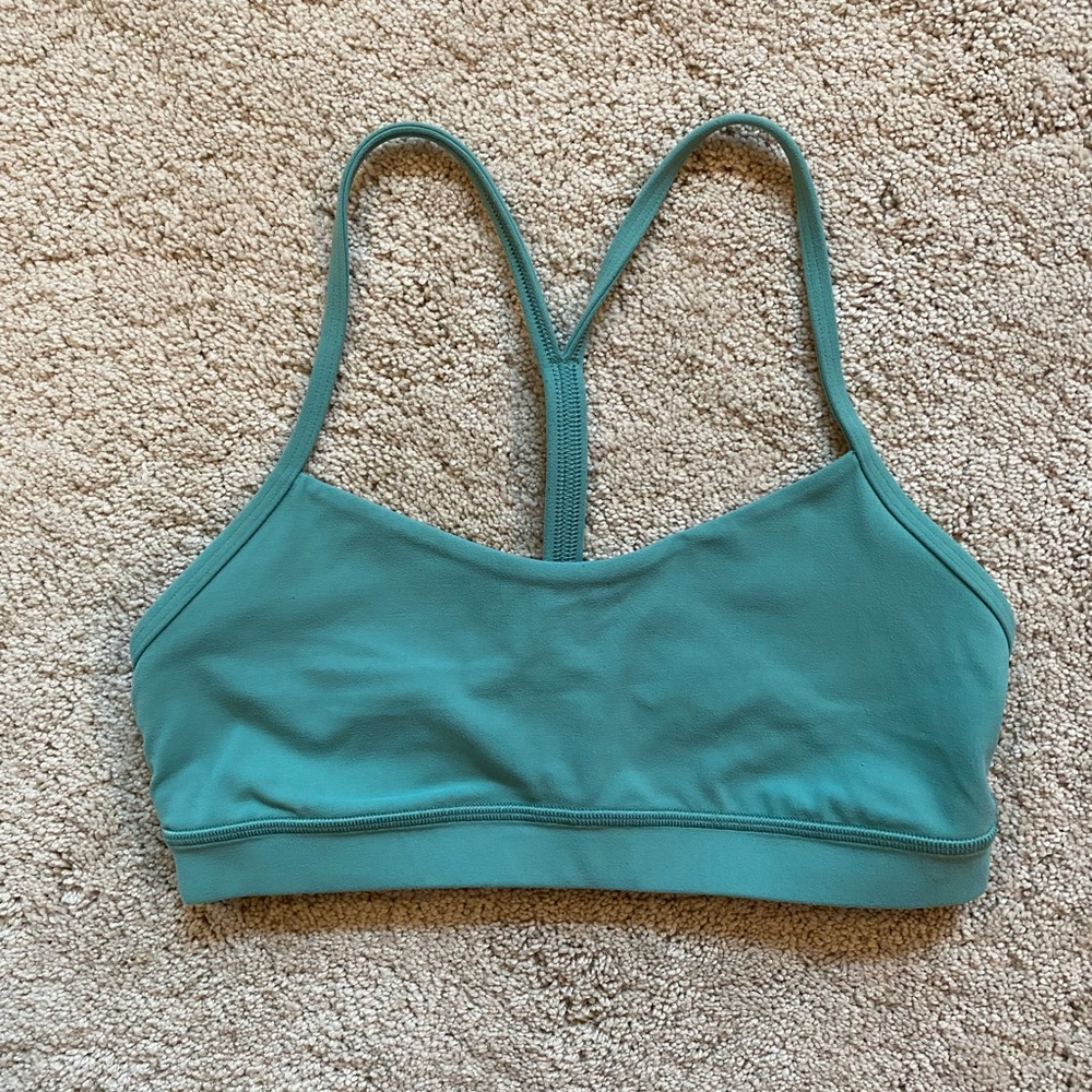Lulu Sports Bra! Size 8